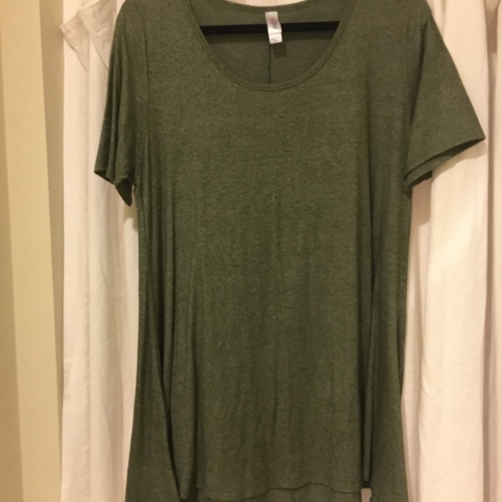 LuLaRoe tee